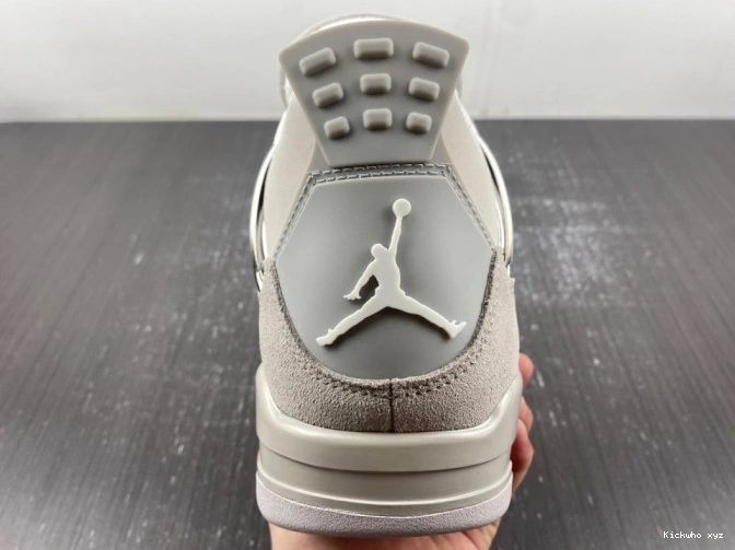 Frozen Moments AQ9129-001 Jordan Air 4 0615
